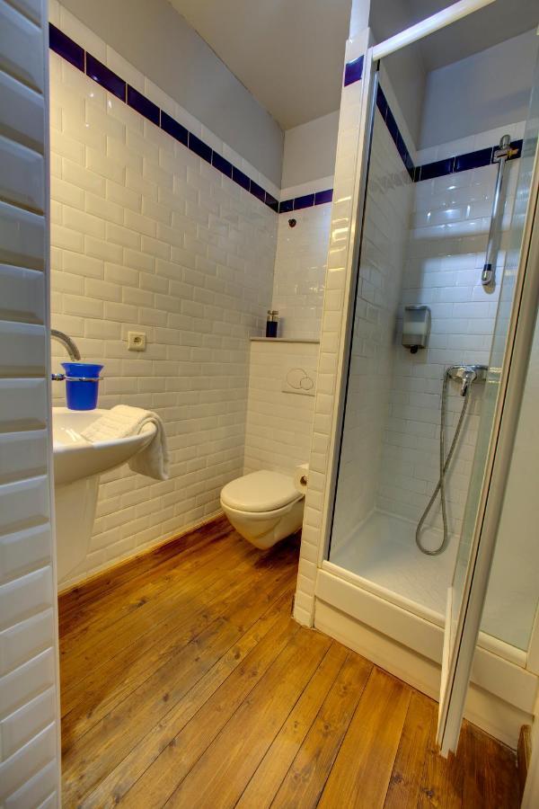 B&B Downtown Bxl Brussel Rom bilde